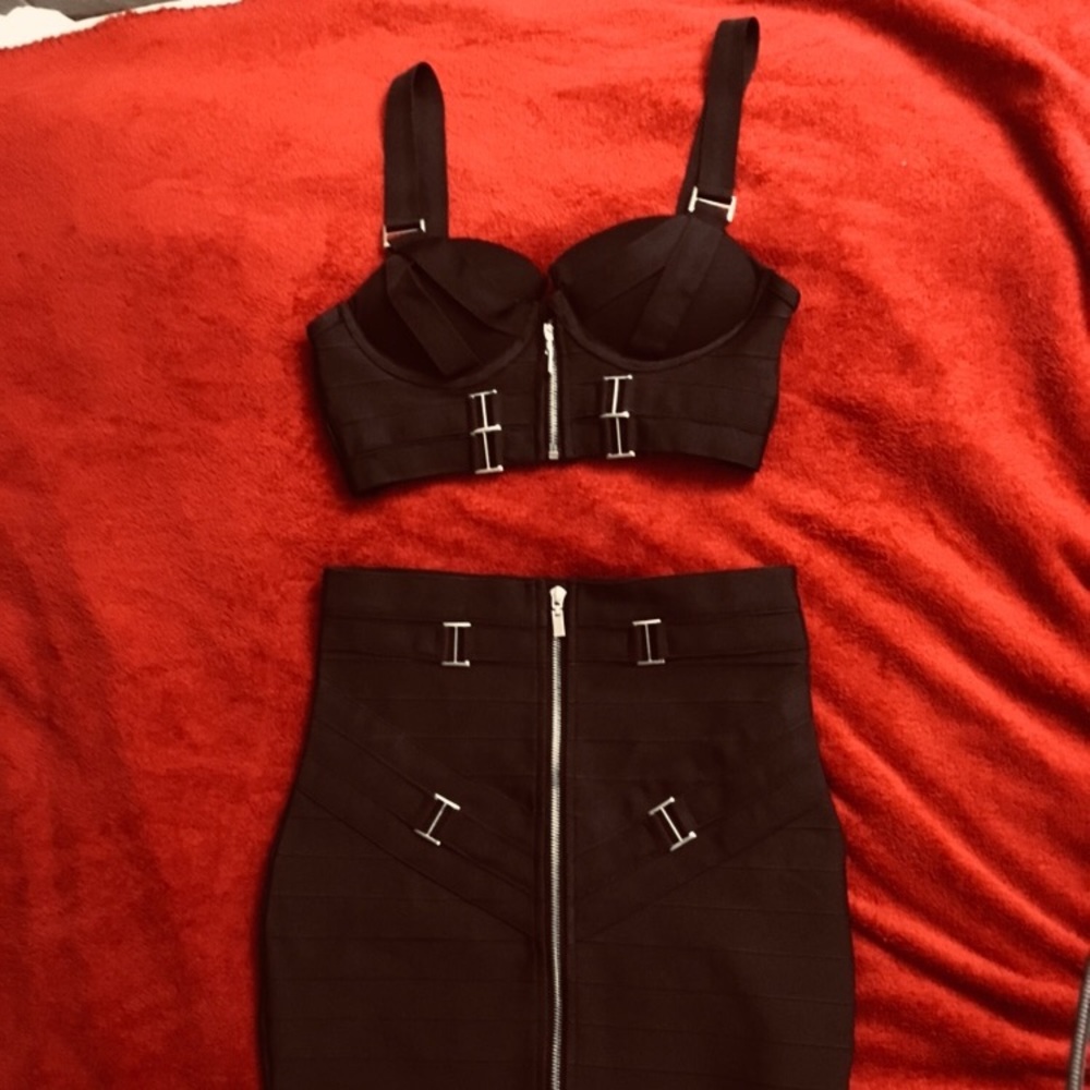 New with tags xs fashion nova skirt crop top set